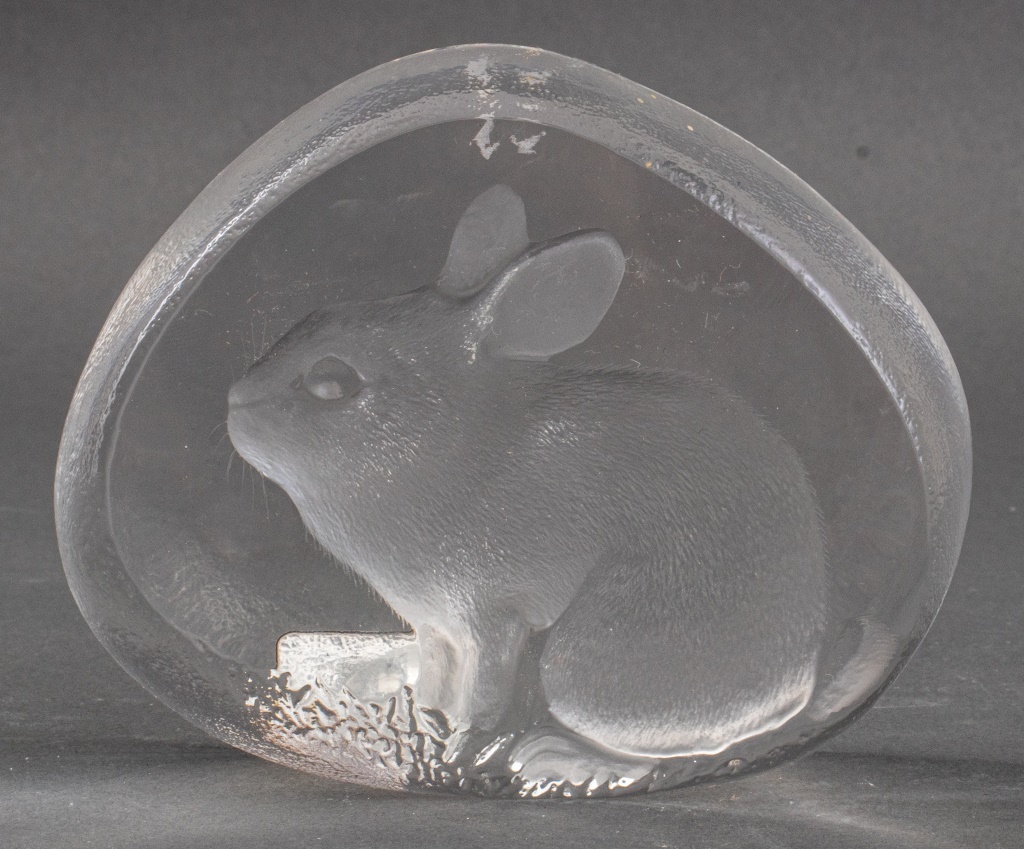 MATS JONASSON RABBIT ETCHED CRYSTAL