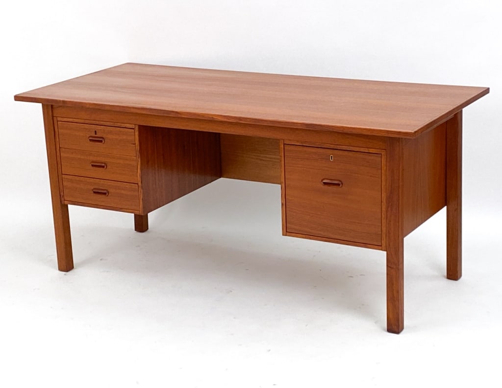 MAURICE VILLENCY DANISH TEAK