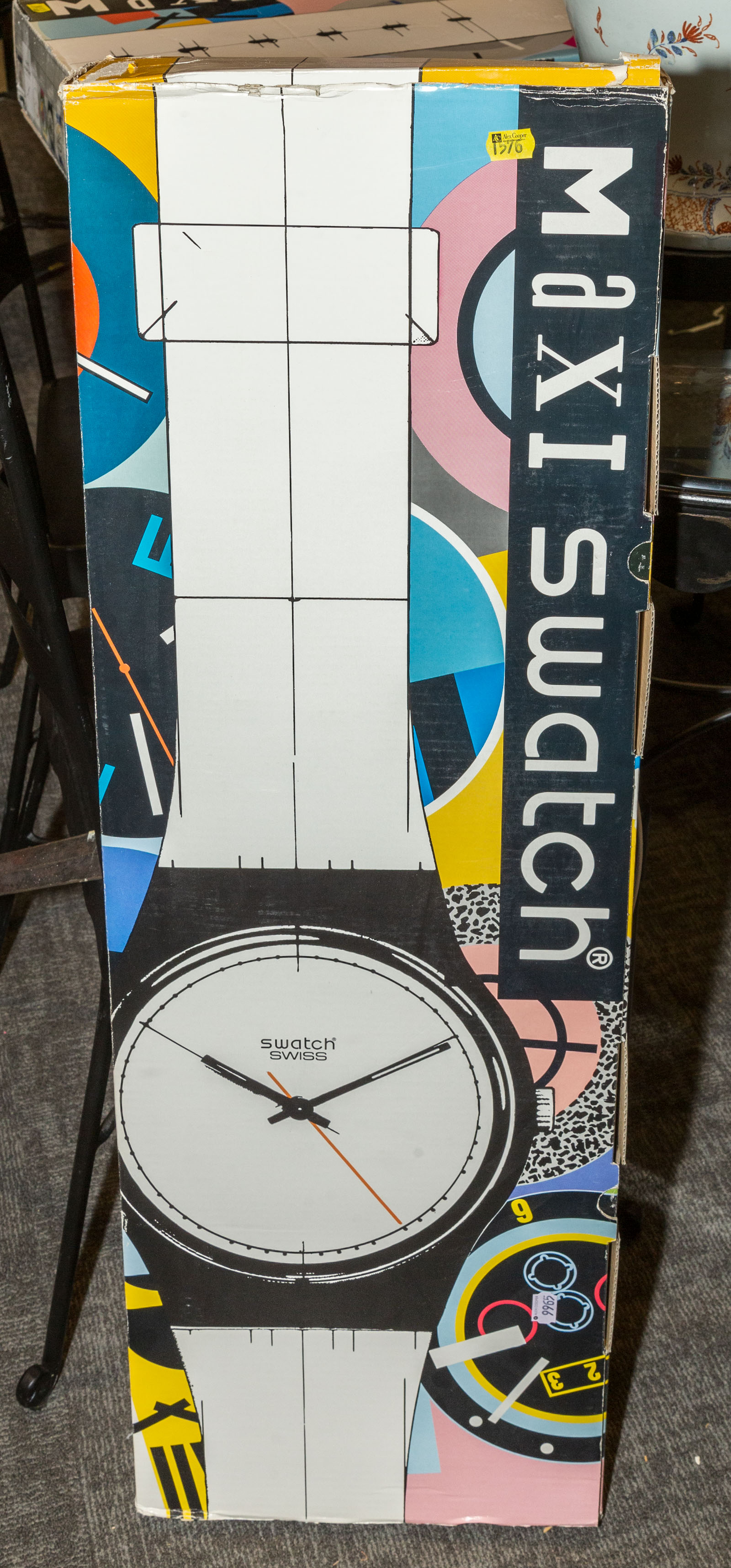 MAXI SWATCH WITH BOX .
