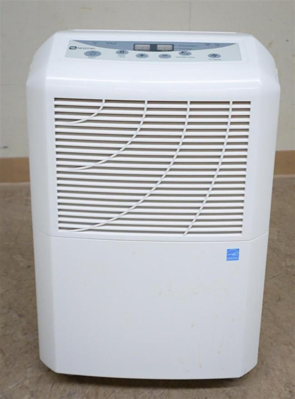 MAYTAG DEHUMIDIFIERMaytag