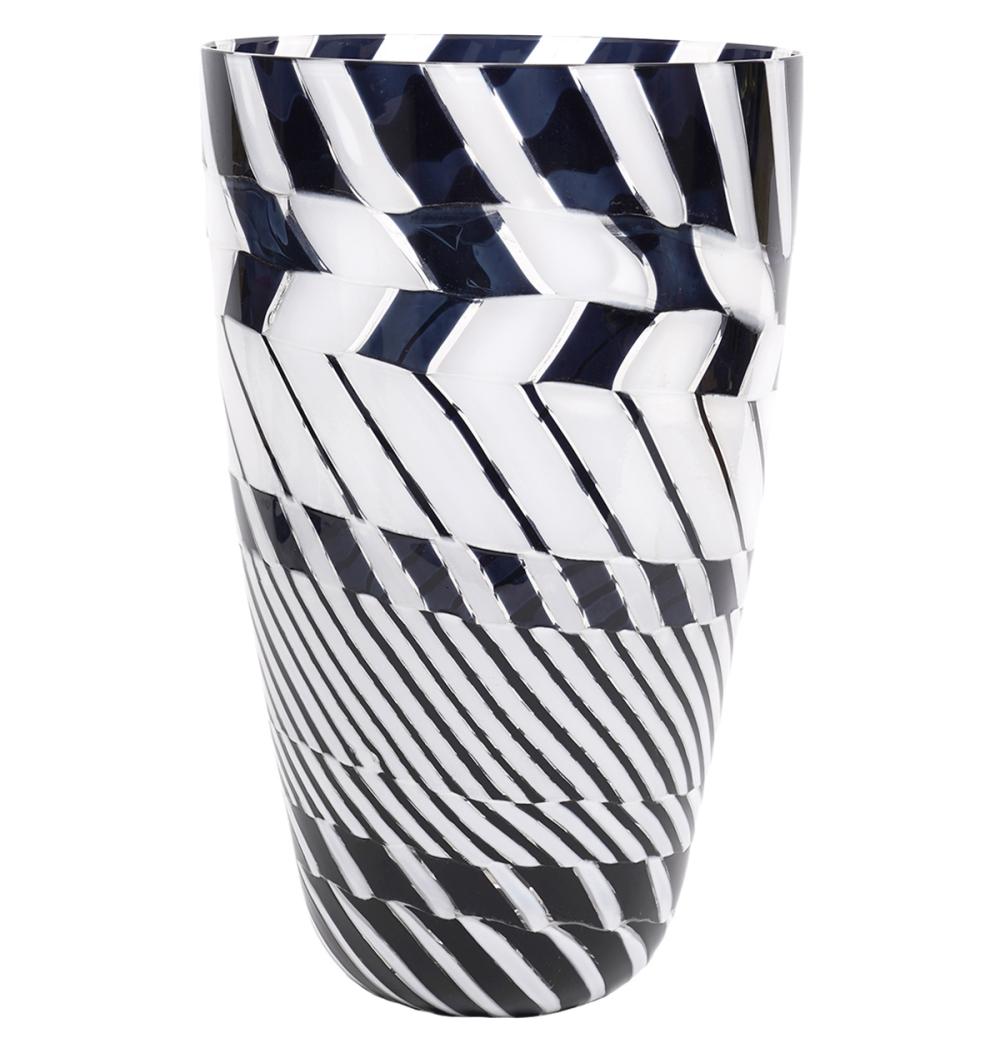 MAZZEGA MURANO BLACK & WHITE