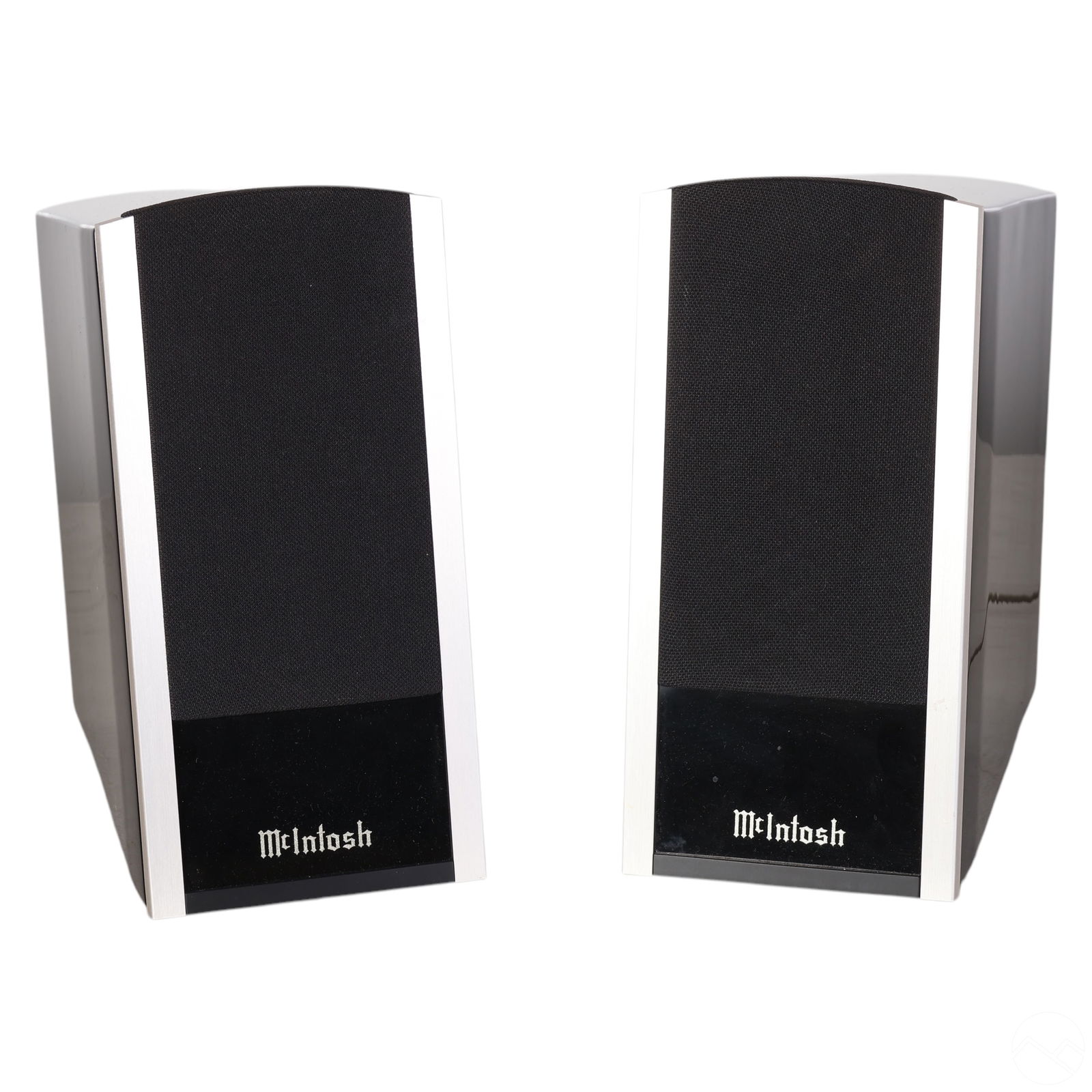 MCINTOSH PAR OF MXA 60 QUALITY
