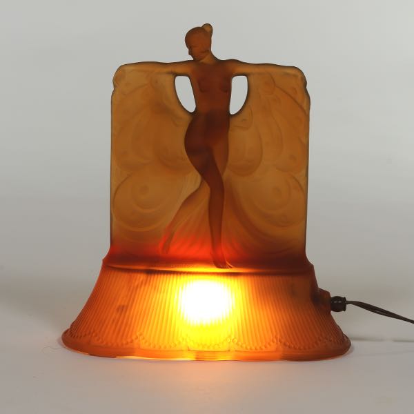 MCKEE CAST GLASS "DANSE DE LUMIERE"
