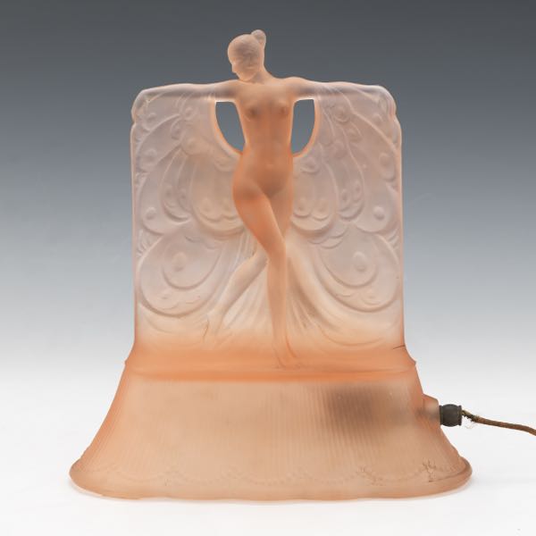 MCKEE CAST GLASS "DANSE DE LUMIERE"