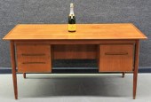 MCM DANISH TEAKWOOD FLOATING B