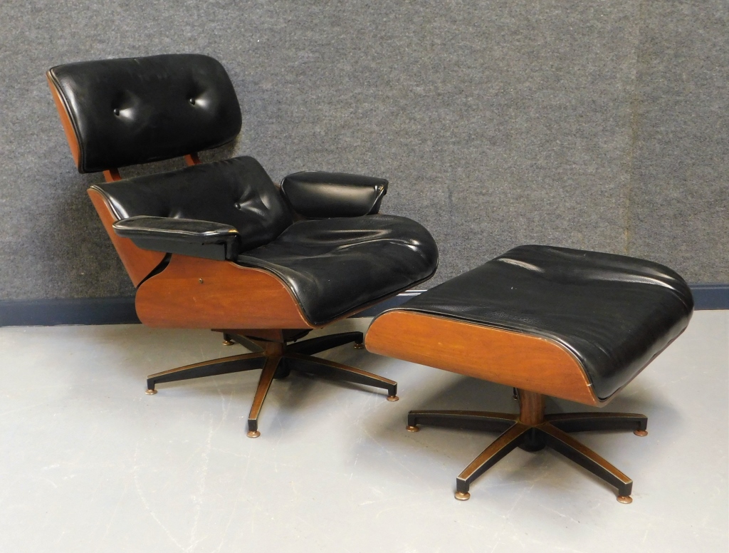 MCM EAMES STYLE LEATHER CHAIR &