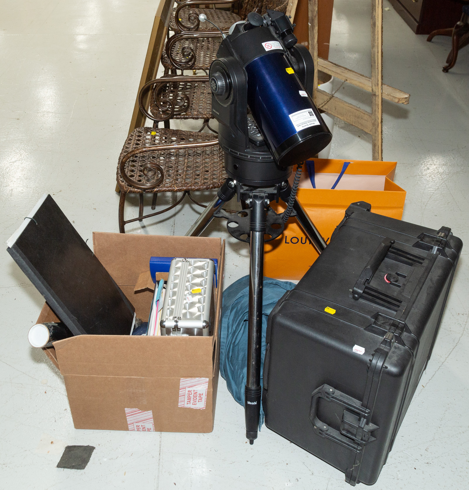 MEADE TELESCOPE & ACCESSORIES An