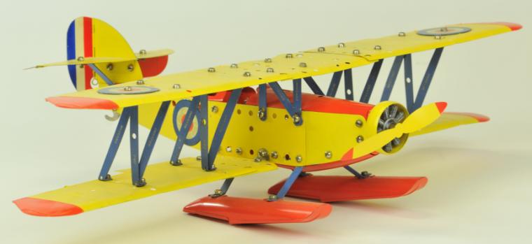 MECCANO AIRPLANE England includes