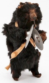MECHANICAL PERFORMING BEAR TOY
