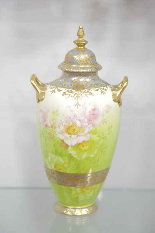 MEHLEM PORCELAIN URN. Double