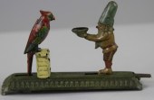 MEIER GNOME FEEDING PARROT PEN