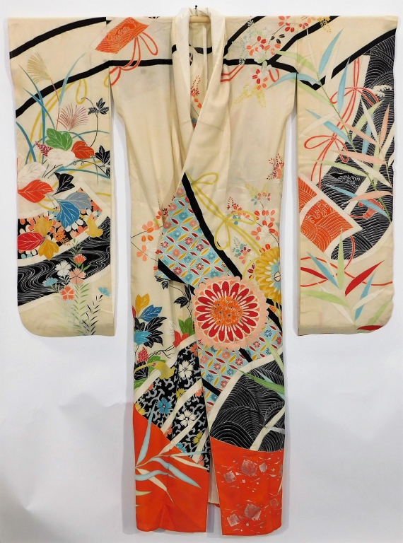 MEIJI PERIOD BLUE PAINTED FLOWERS
