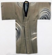 MEIJI PERIOD HAND PAINTED DRAG