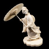 MEIJI PERIOD OKIMONO OF BIJIN