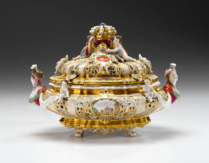 Meissen armorial reticulated