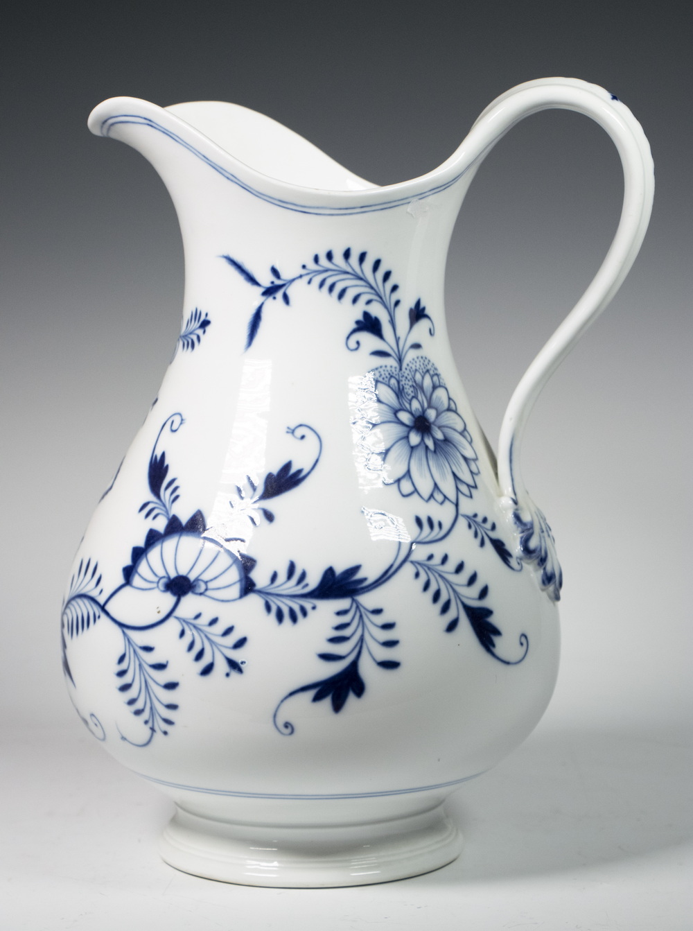 MEISSEN "BLUE ONION" PATTERN