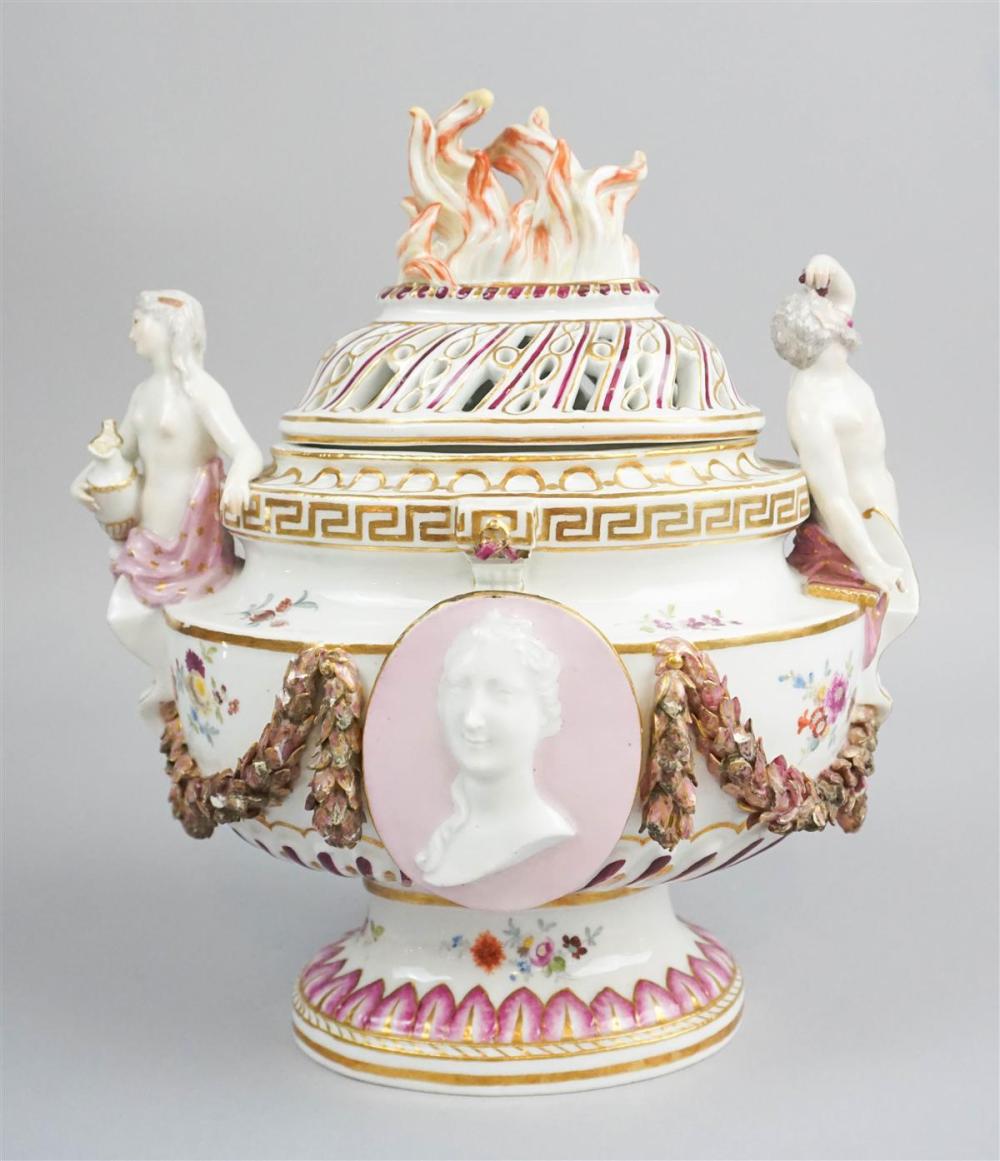 MEISSEN (DOT PERIOD) PORCELAIN