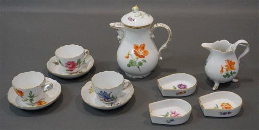 MEISSEN ELEVEN-PIECE DEMITASSE