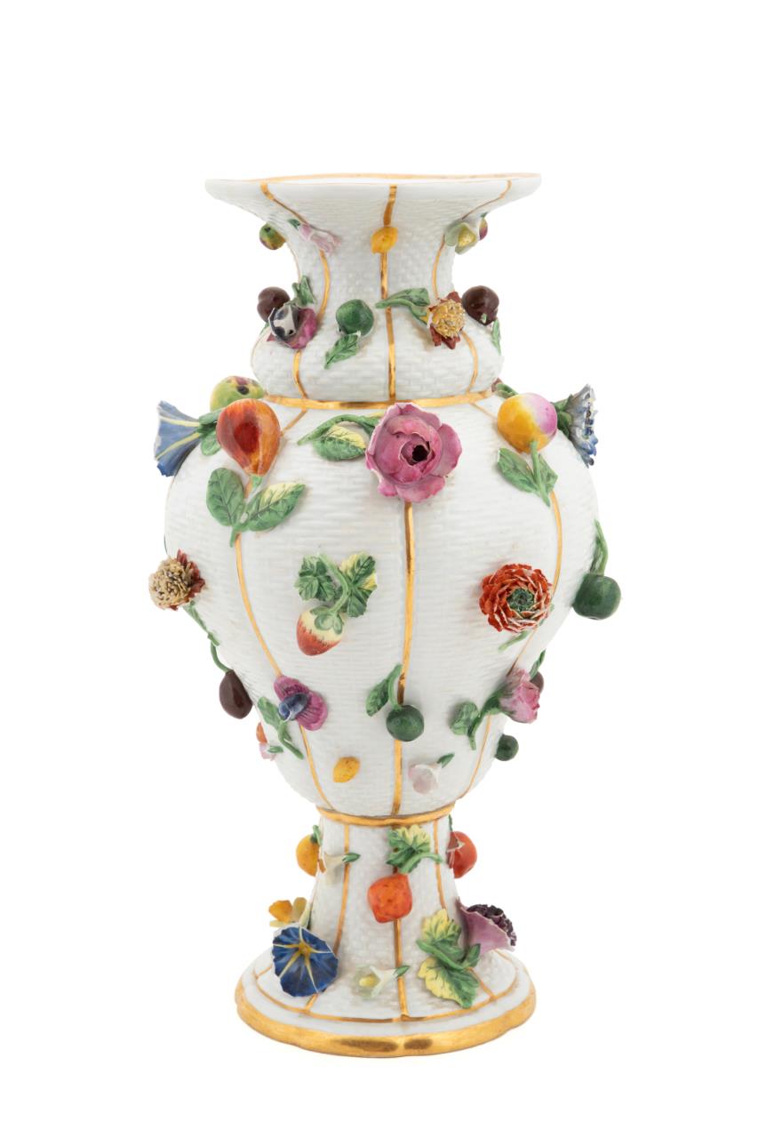 MEISSEN FLOWER AND FRUIT