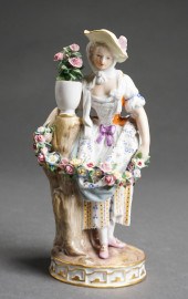 MEISSEN LACE FIGURINE OF A GAR