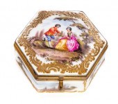 MEISSEN PORCELAIN BOX COURTING