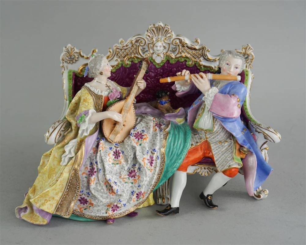 MEISSEN PORCELAIN FIGURE GROUP OF