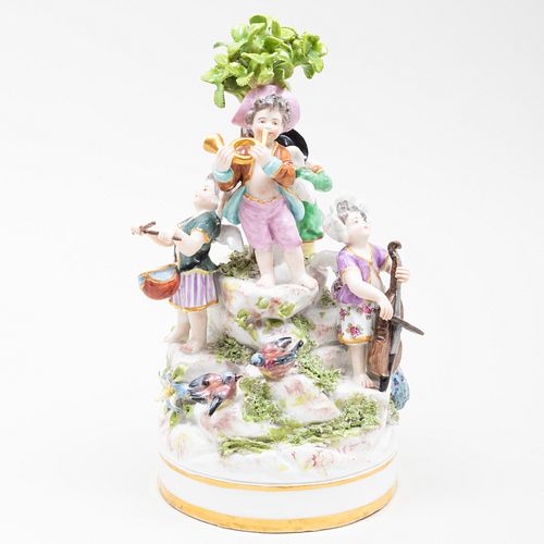 MEISSEN PORCELAIN FIGURE GROUP OF