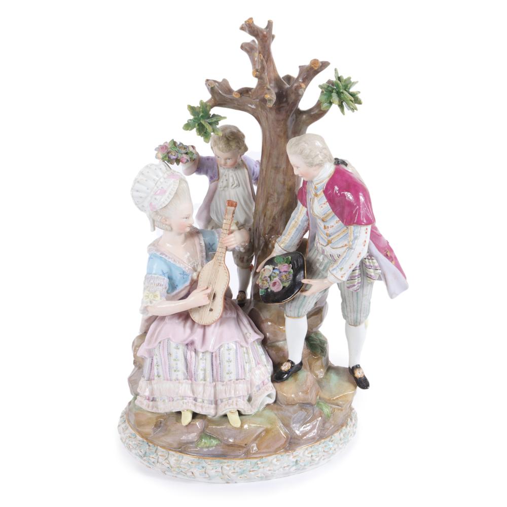 MEISSEN PORCELAIN FIGURE GROUP WITH
