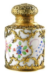 MEISSEN PORCELAIN JAR WITH MOR