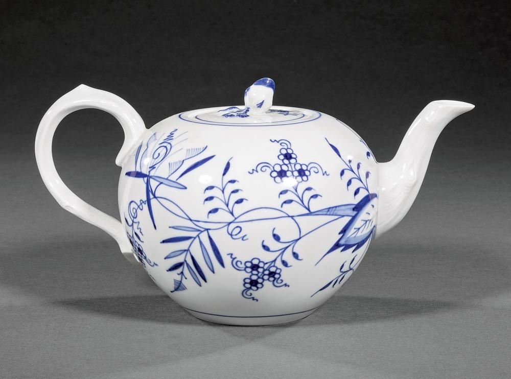 MEISSEN PORCELAIN LIDDED