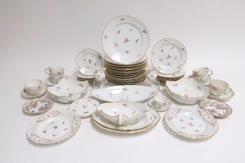 MEISSEN PORCELAIN PAINTED DINNER
