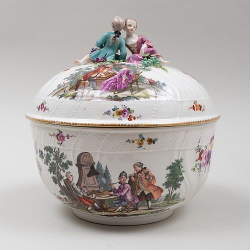 MEISSEN PORCELAIN PUNCH BOWL AND