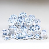 MEISSEN PORCELAIN SERVICE IN T