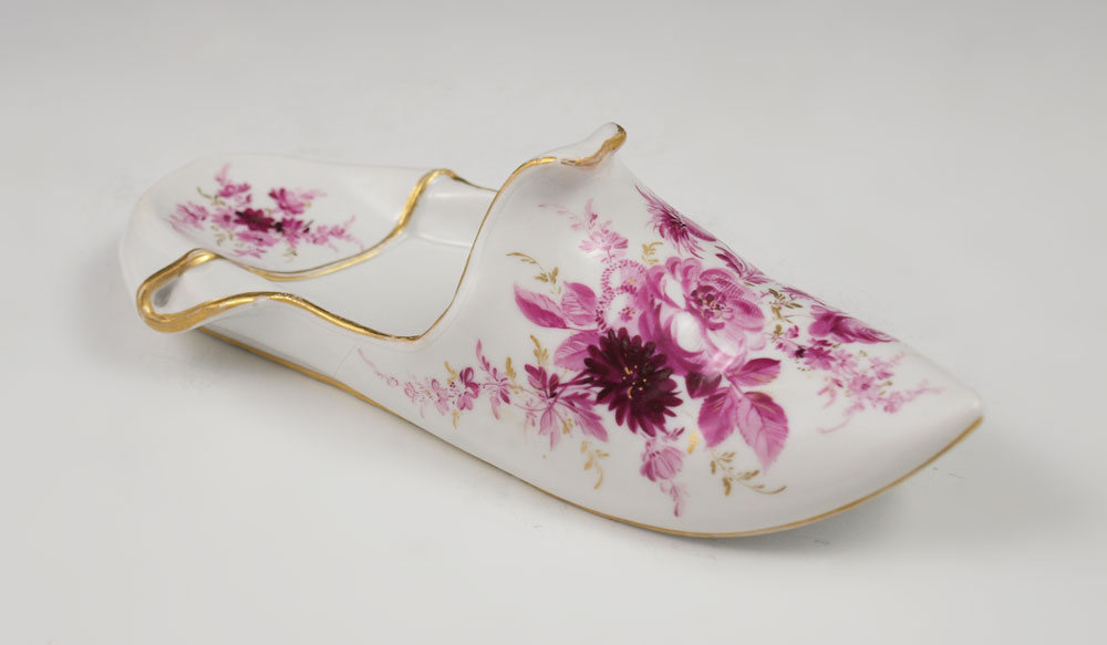 MEISSEN PORCELAIN SLIPPER: Hand