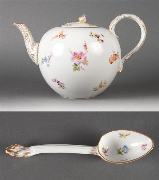 Meissen porcelain teapot and