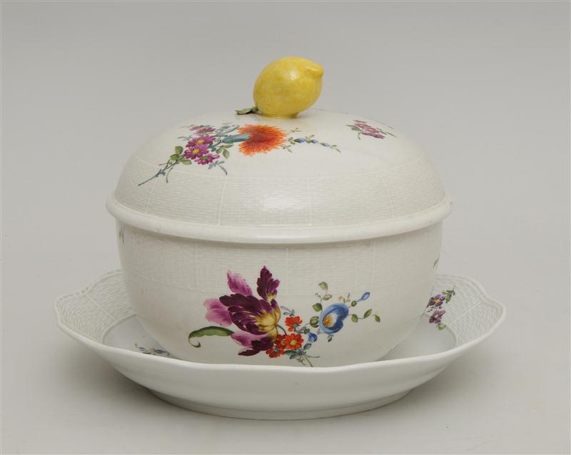 MEISSEN PORCELAIN TUREEN COVER