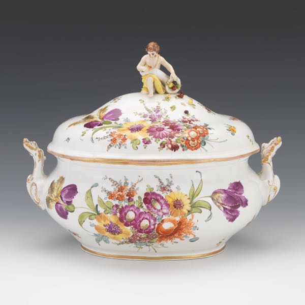 MEISSEN PORCELAIN TUREEN WITH