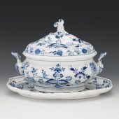 MEISSEN PORCELAIN TUREEN WITH