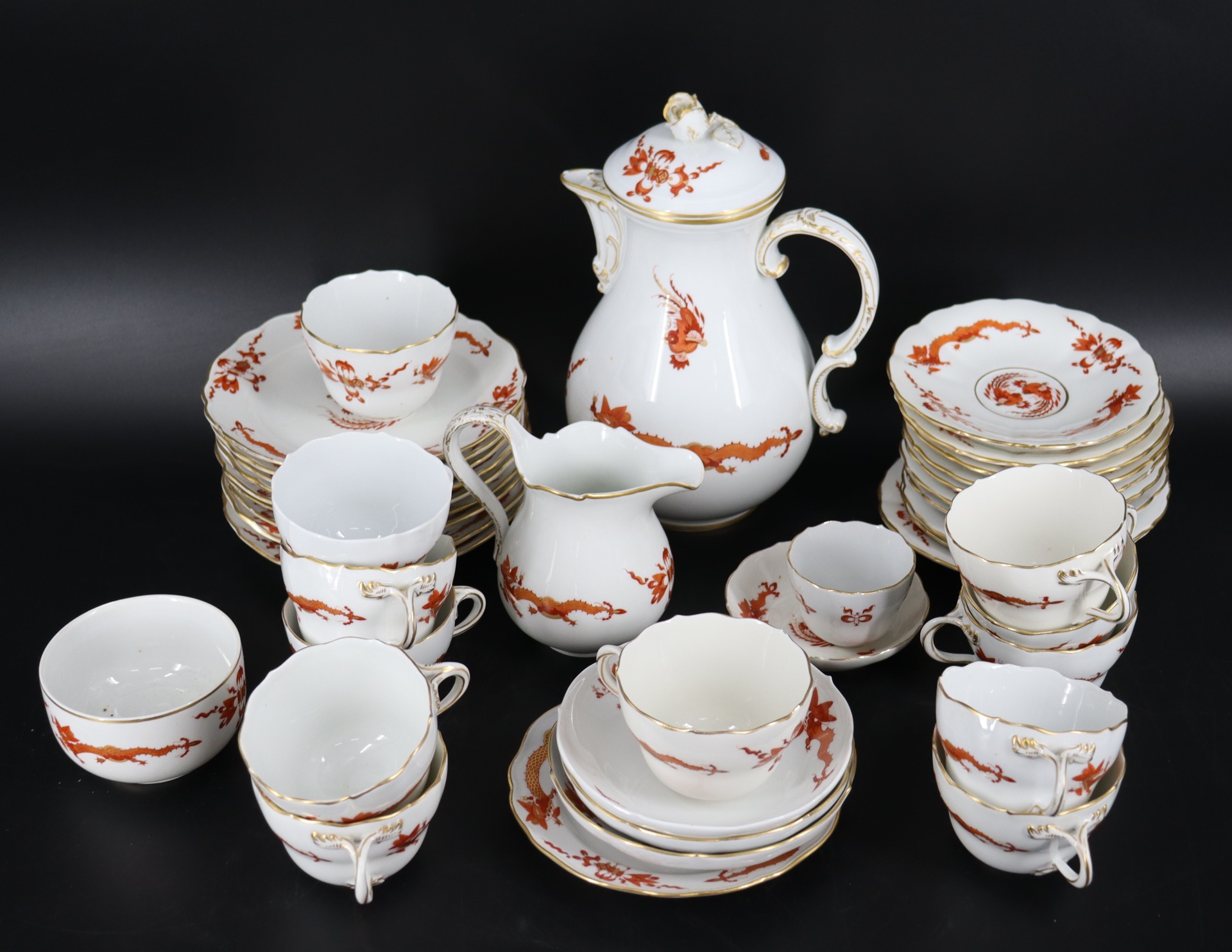 MEISSEN RED DRAGON PARTIAL