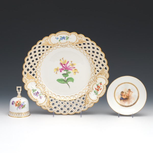 MEISSEN RETICULATED CENTREPIECE
