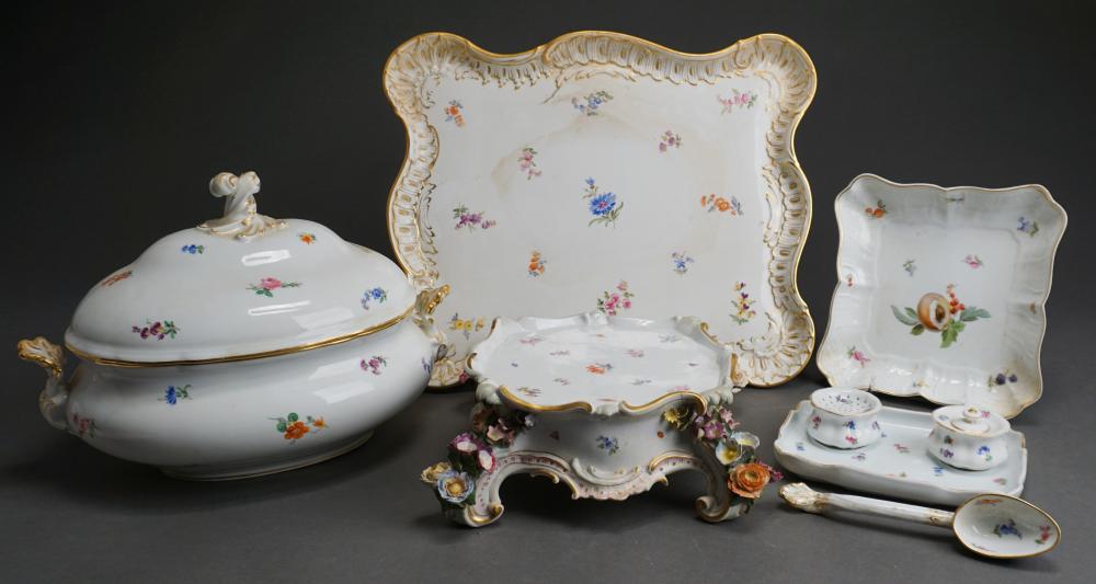 MEISSEN 'SCATTERED FLOWERS' TUREEN,