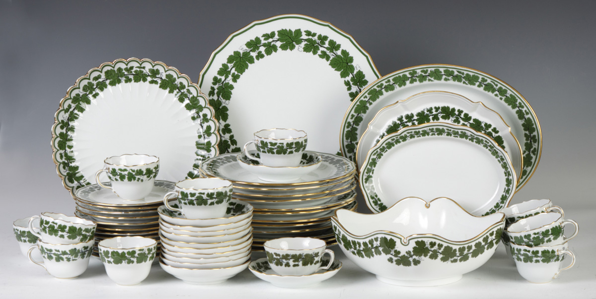 Meissen Set With green grape leaf