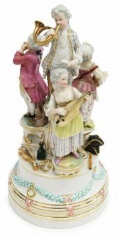 MEISSEN STYLE FIGURE GROUP MUS