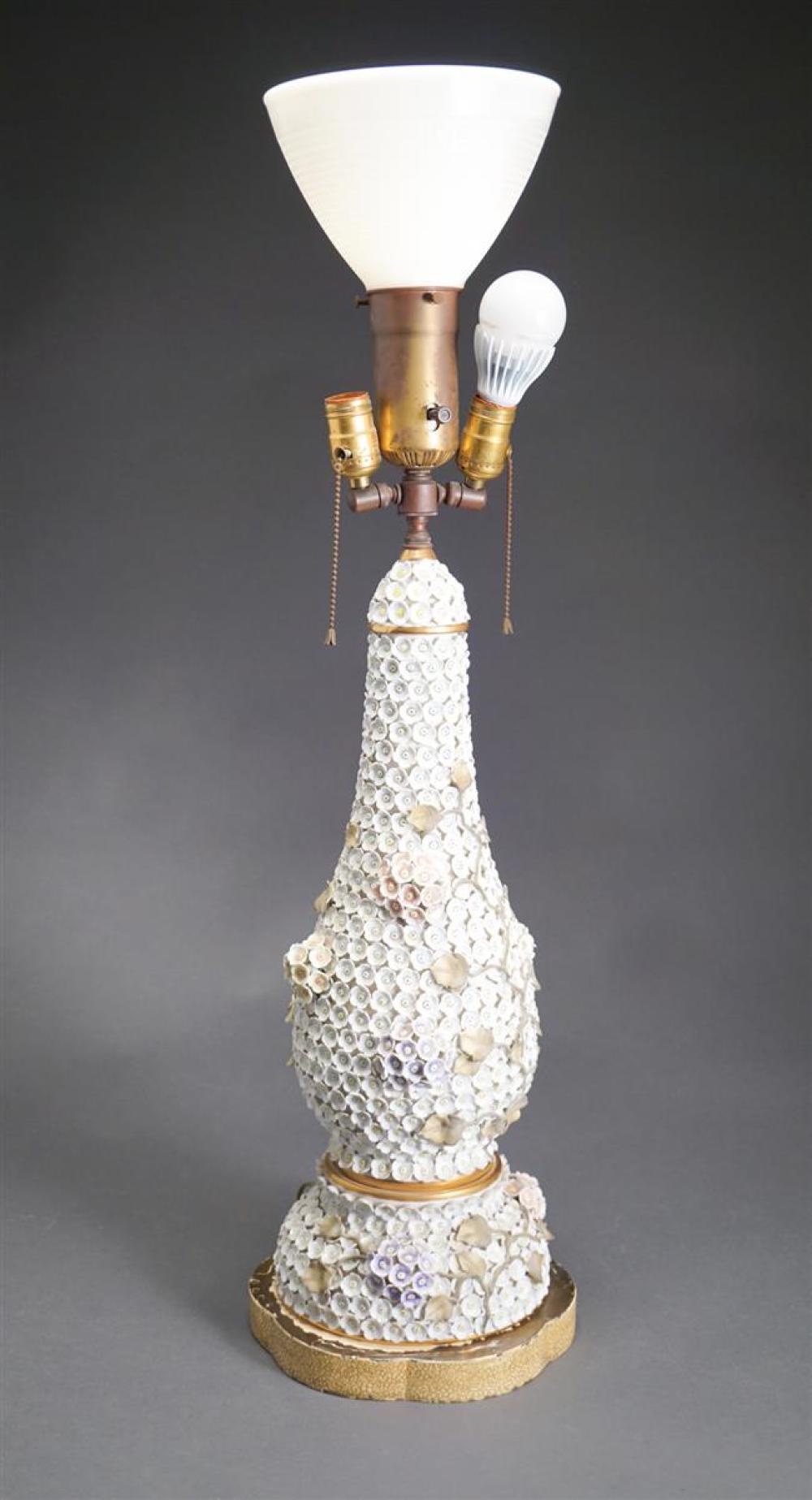 MEISSEN STYLE 'SCHNEEBALLEN'