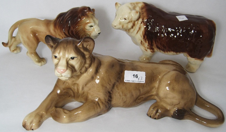 Melba Ware Models of a Lioness
