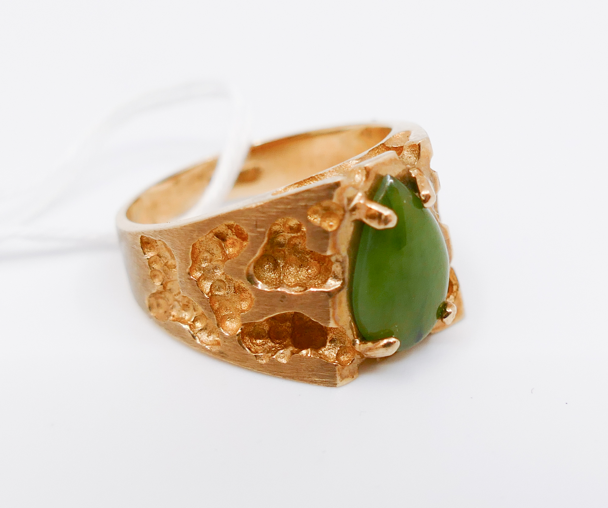 Men's 10K Jade Teardrop Cabochon