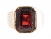 MEN'S 14K YELLOW GOLD GARNET R