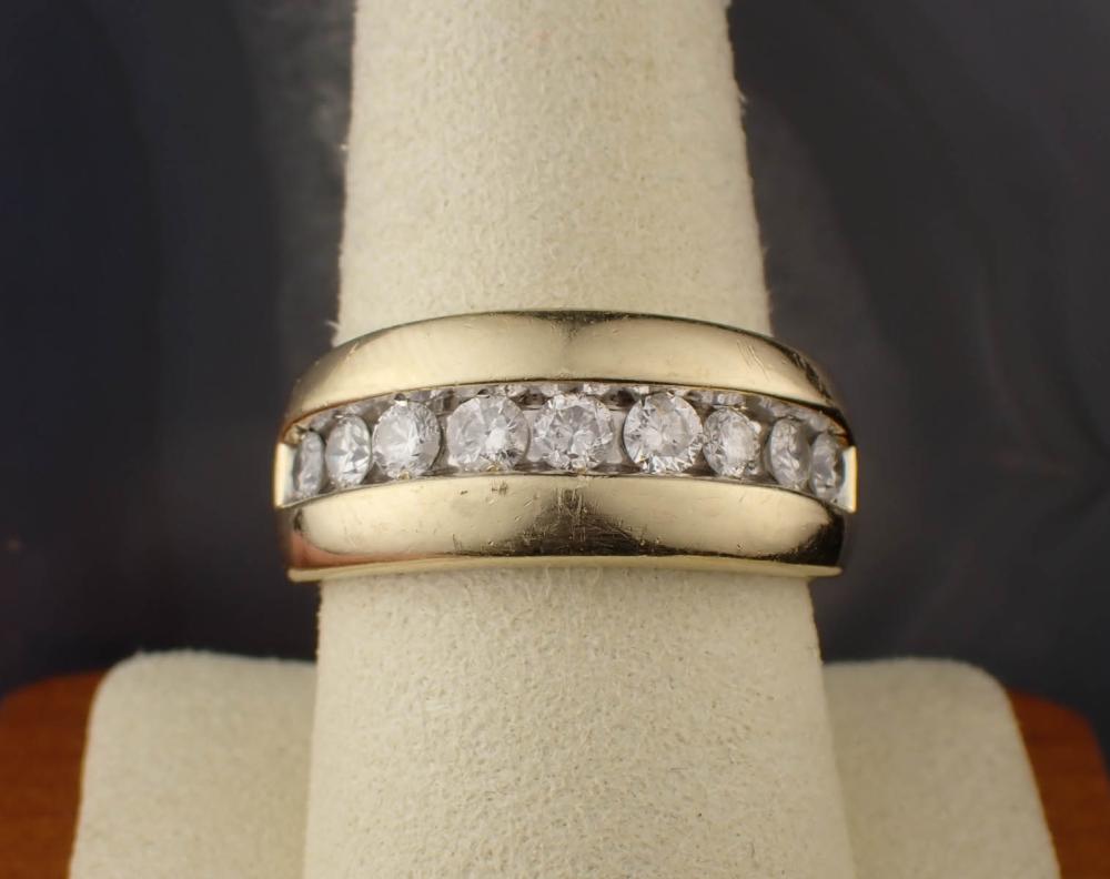 MEN'S DIAMOND AND FOURTEEN KARAT