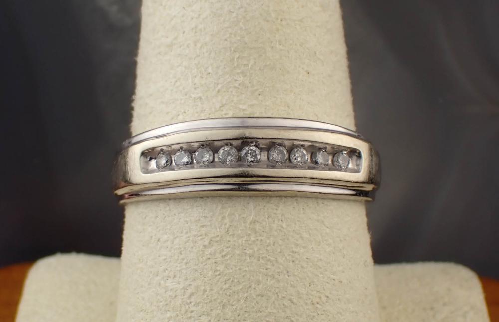 MEN'S DIAMOND AND WHITE GOLD