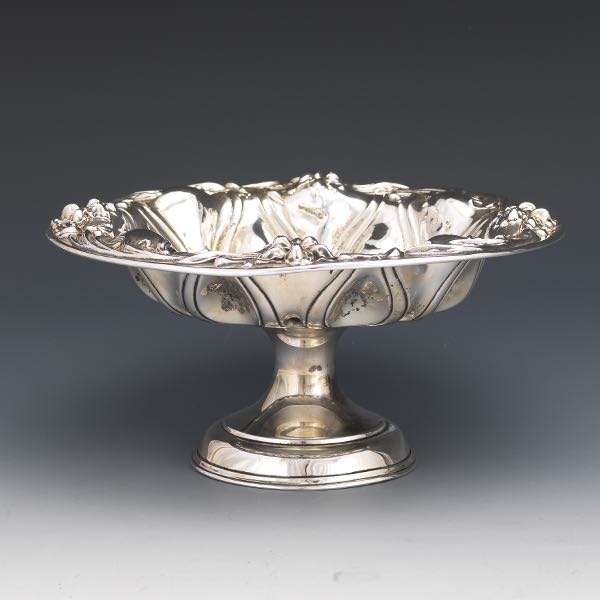 MERIDEN BRITTANIA ART NOUVEAU